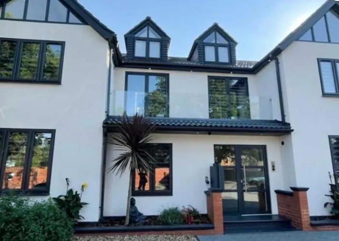 Luxury Flat In Uxbridge