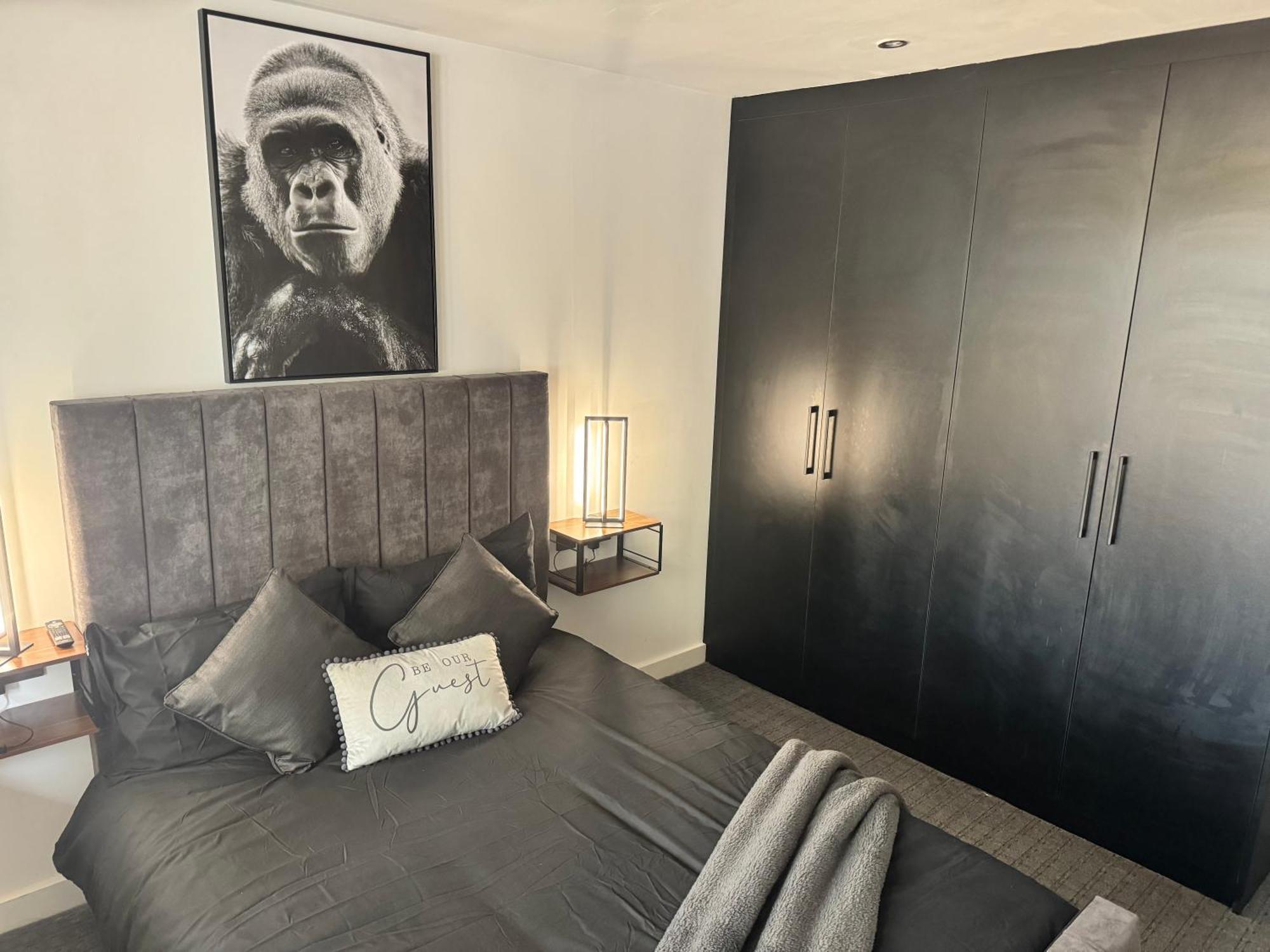 Luxury Flat In Apartment